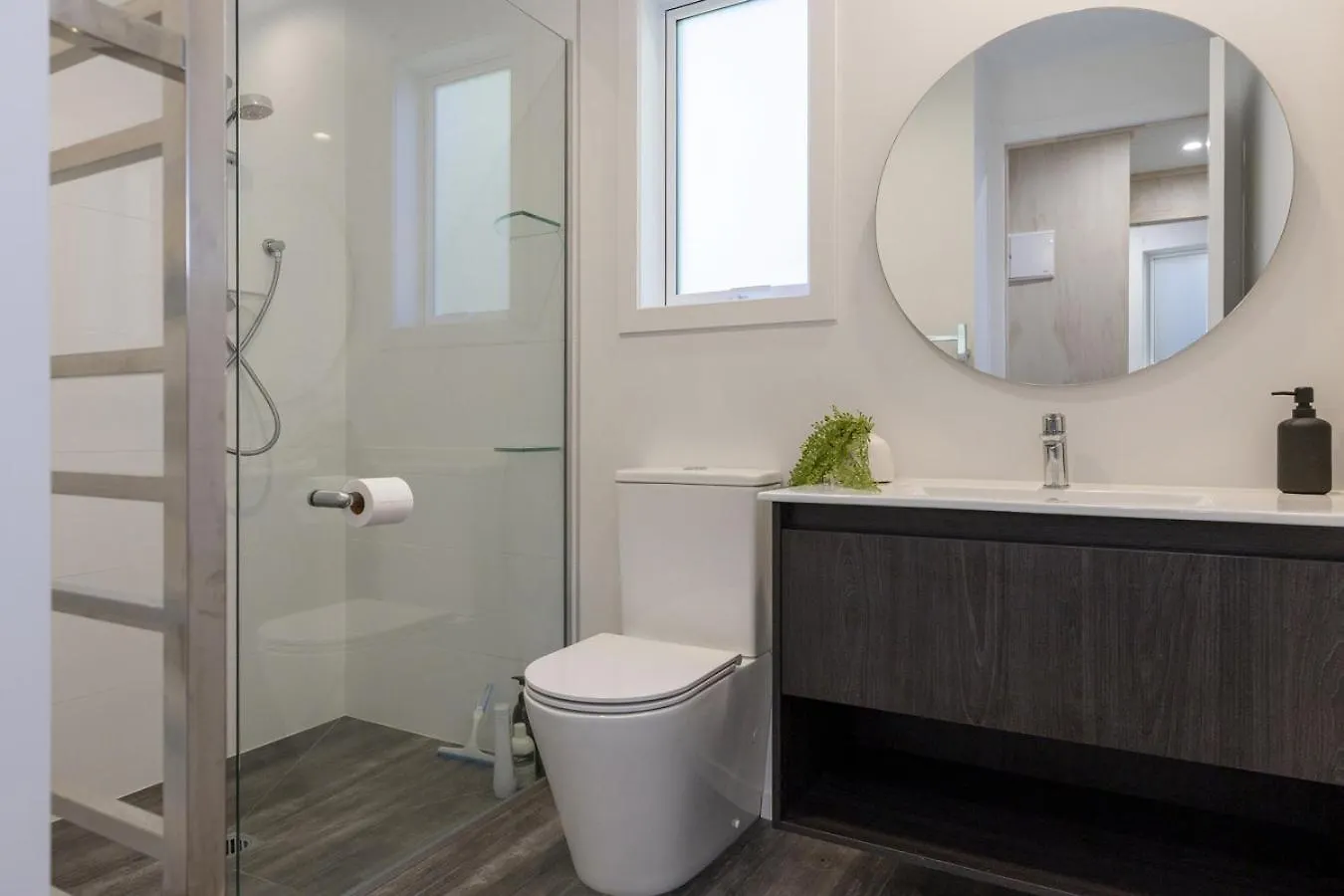 Timberline Retreat, Cozy 2Br Stay Near Taupo Town New Zealand